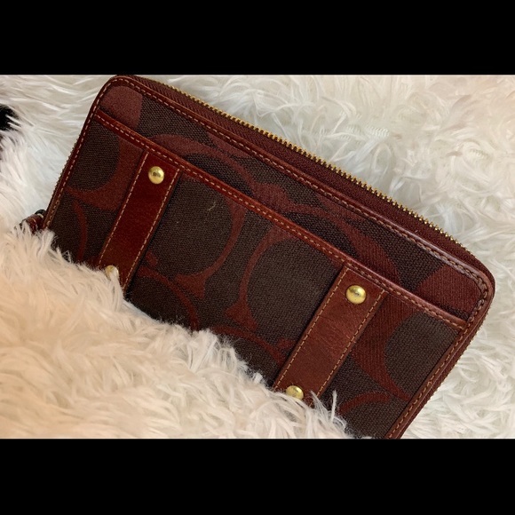 Wallet - Picture 2 of 3